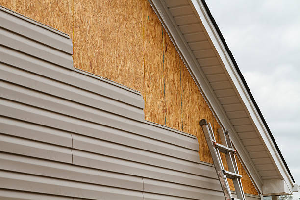 24/7 Emergency Storm Damage Siding Repair experts in Colmar, PA